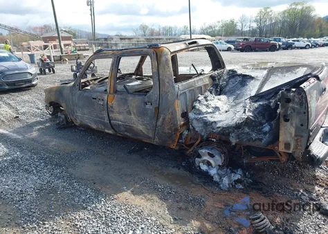 2004 Ford Explorer Sport Trac Adrenalin/Xls/Xlt from USA, damaged, VIN 1FMZU67K64UC34904